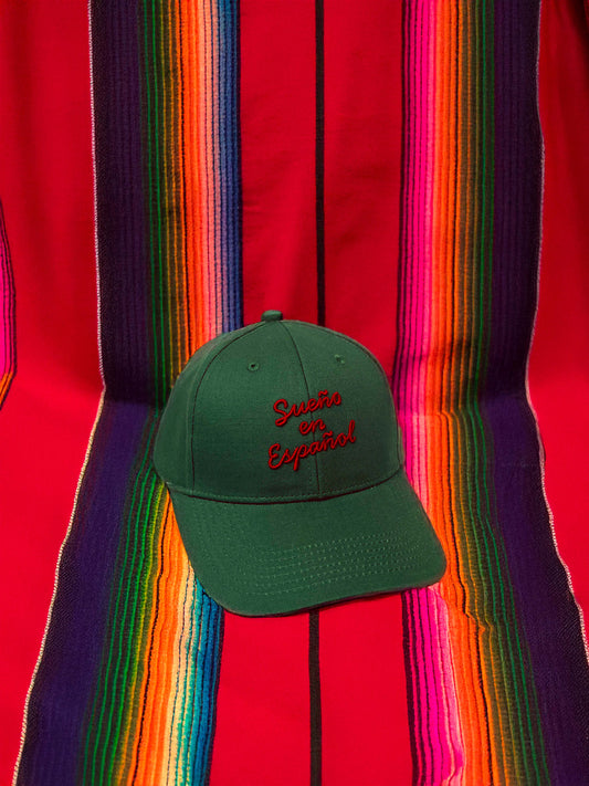 GORRA SUEÑO EN ESPAÑOL EN VERDE BANDERA